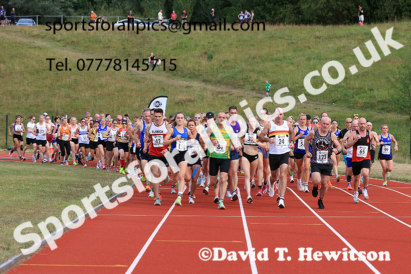 The 2025 Sunderland 5k Womens and Mens Vet. Over-50s, Silksworth, Sunderland. Photo: David T. Hewitson/Sports for All Pics
